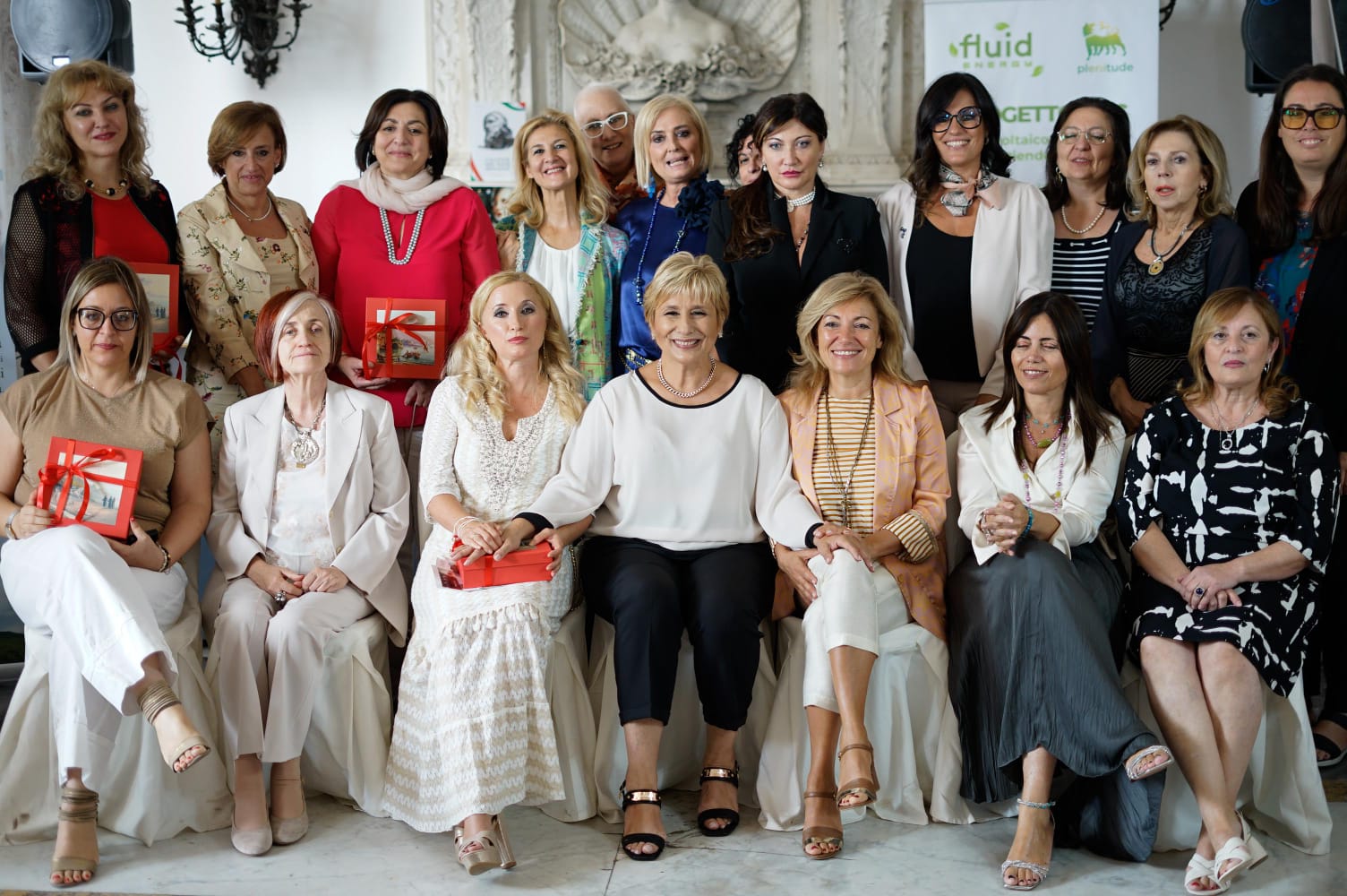 Napoli, un premio per le donne che si sono distinte. Una iniziativa di “Donne  e motori. Gioie e mai più dolori" - PaeseRoma
