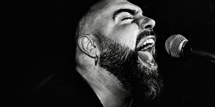 “Non fa niente”: la bugia che ci ha rovinato la vita. The Castaway la trasforma in un inno “La Generazione Del Sogno”