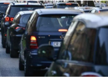 Bollo auto abolito, la mossa di Meloni: “Via una delle tasse più odiate”