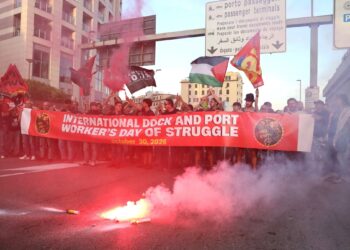 Sciopero portuali 30 ottobre 2026: otto porti italiani a rischio stop contro il riarmo, la guerra e il carovita