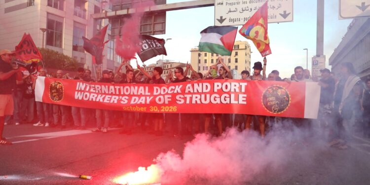 Sciopero portuali 30 ottobre 2026: otto porti italiani a rischio stop contro il riarmo, la guerra e il carovita